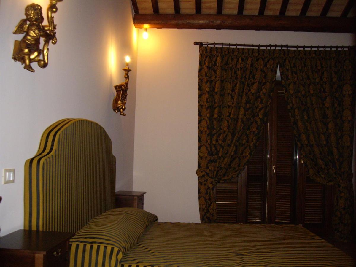 Agriturismo Il Borgo Degli Ulivi Розето дели Абруци Стая снимка